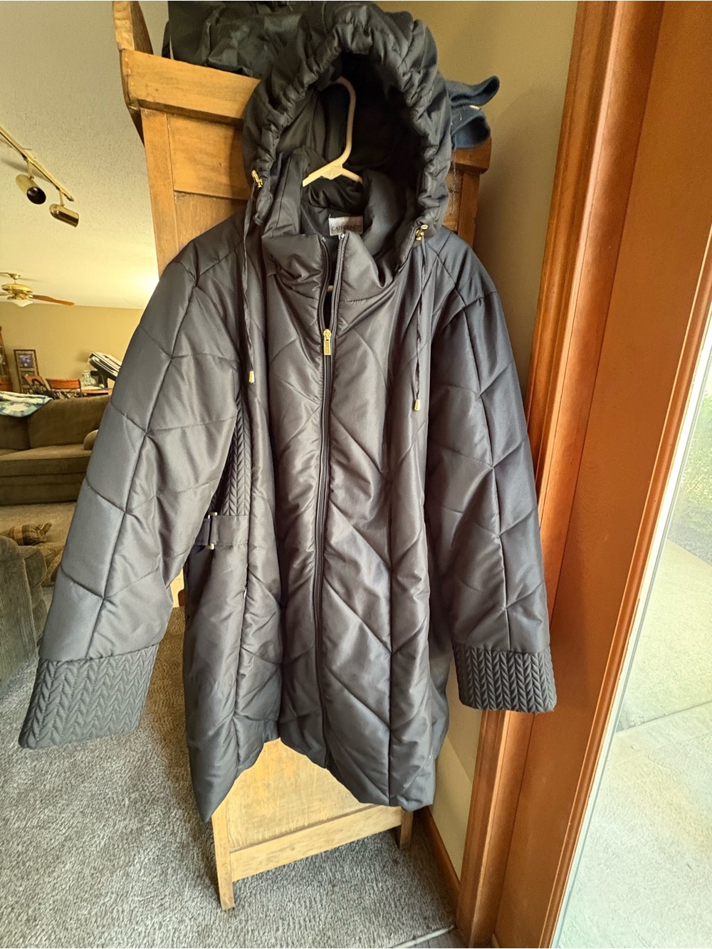 Catherine’s Plus Size Black Quilted Hooded Coat - size 3x